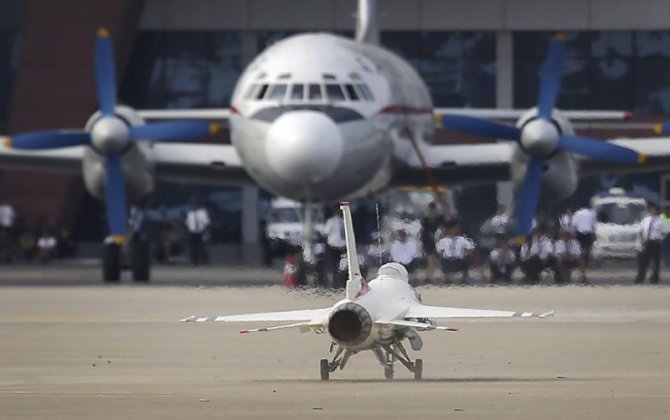 Attendees at North Korean air show wowed by model F-16